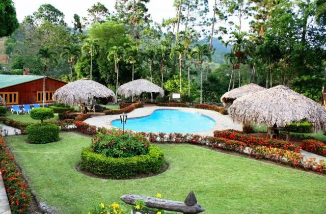 Hotel Rancho Las Guazaras pool garden